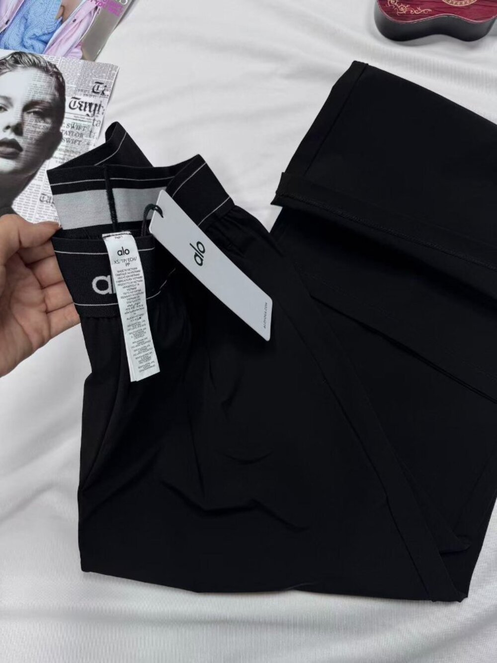 Black🕶ALO Yoga Women's Suit Up Trouser😎Elevated Everyday Pants (Regular) - Picture 5 of 9